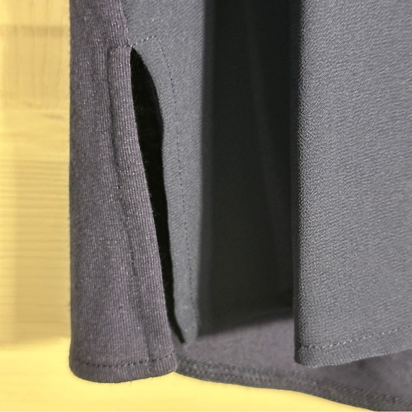 Michael Kors size L navy blue v-neck pullover tunic top, layered chiffon, flowy - Picture 9 of 12